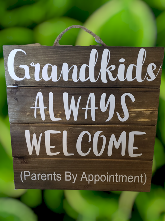 Grandkids Welcome Pallet sign